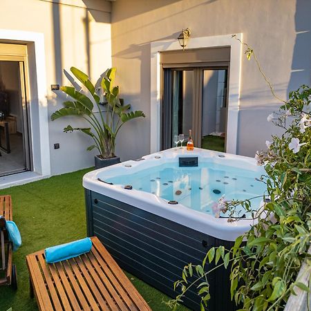 Casa Dionysia - New Lux 2Br With Jacuzzi Near Maleme Beach Εξωτερικό φωτογραφία