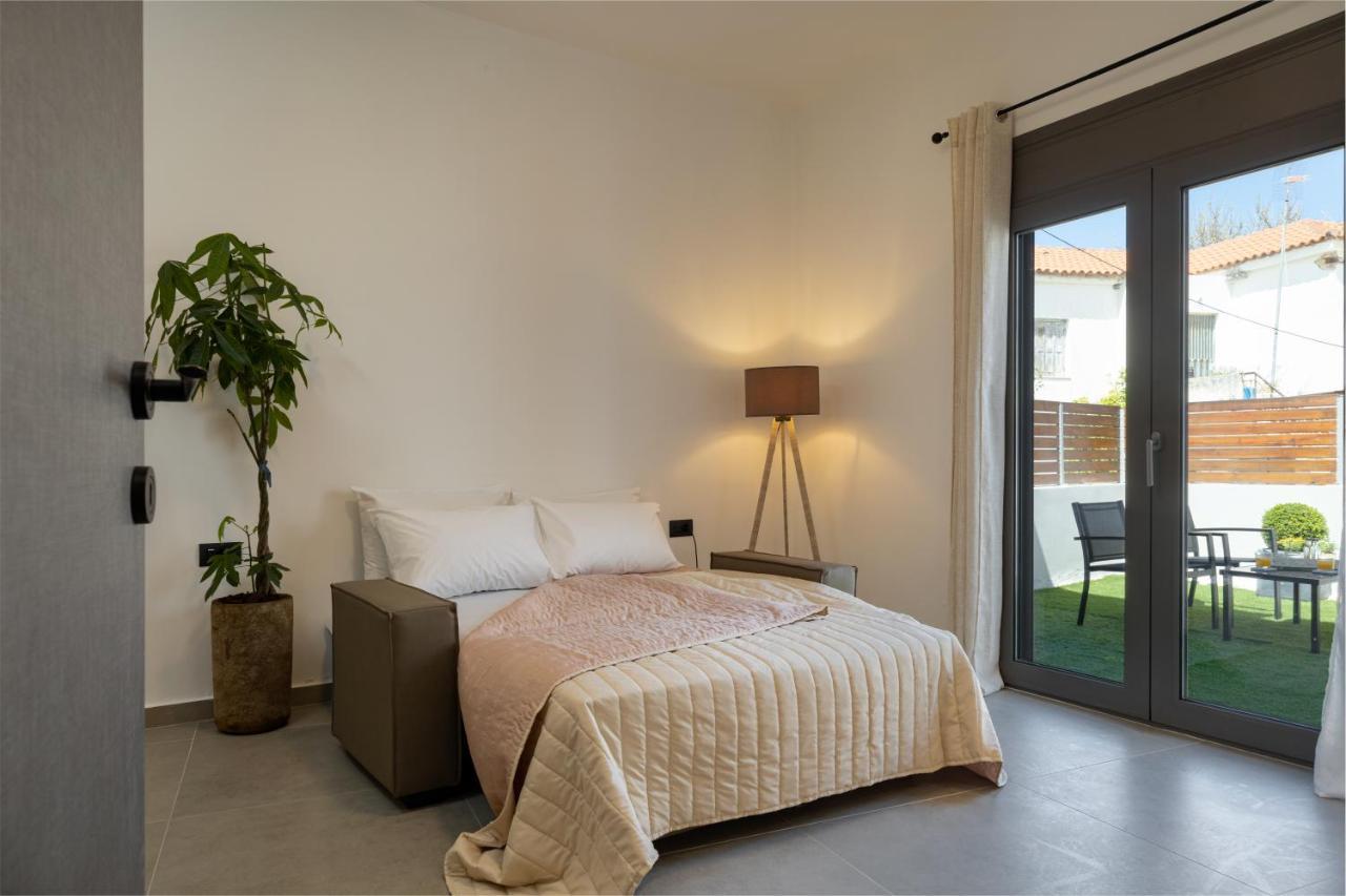 Casa Dionysia - New Lux 2Br With Jacuzzi Near Maleme Beach Εξωτερικό φωτογραφία