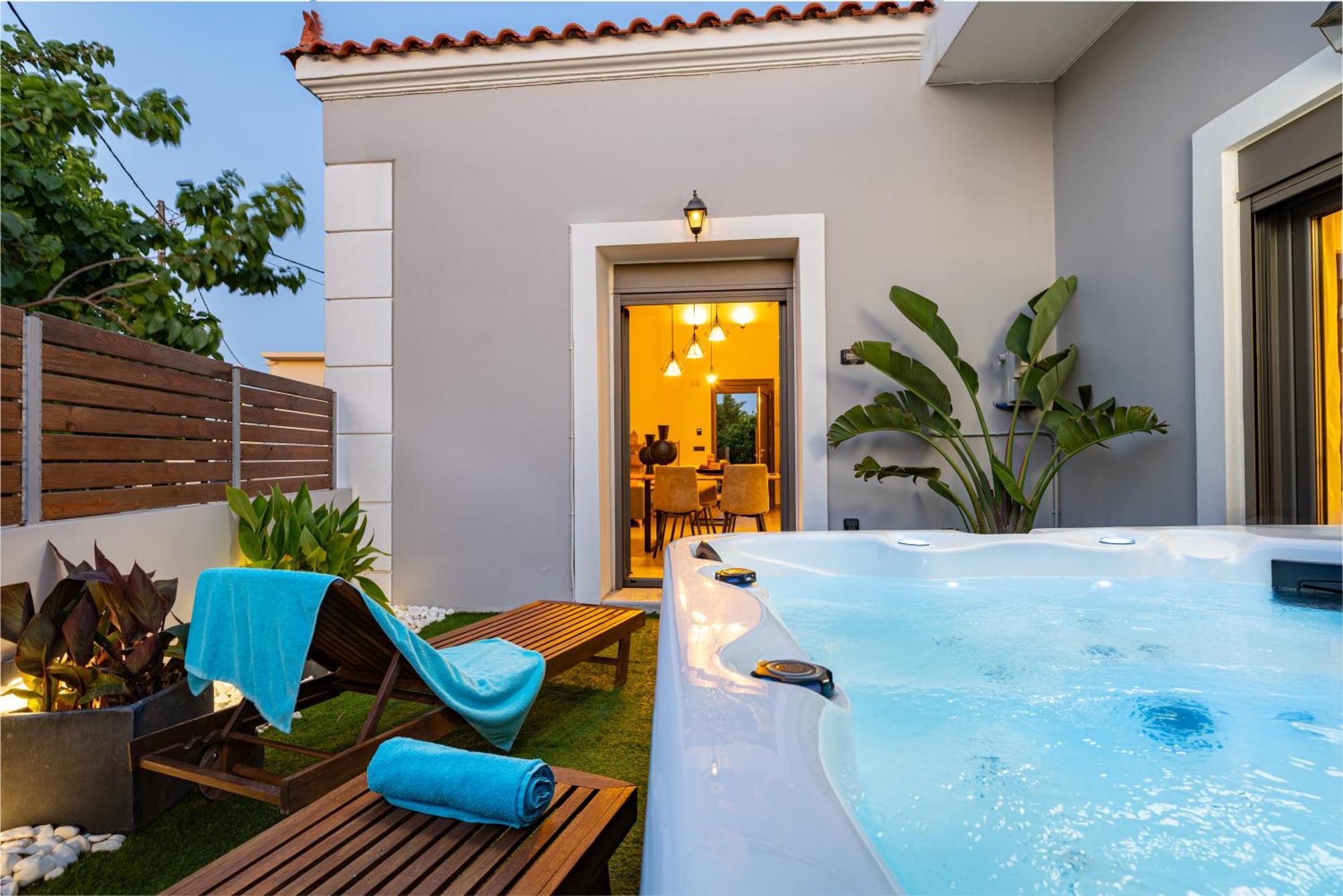 Casa Dionysia - New Lux 2Br With Jacuzzi Near Maleme Beach Εξωτερικό φωτογραφία